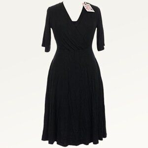 NWT Latched Mama Black Short Sleeve V-Neck Maternity Nursing Dress Size XL